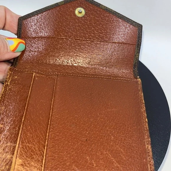 Authentic LV - Picture 10 of 15